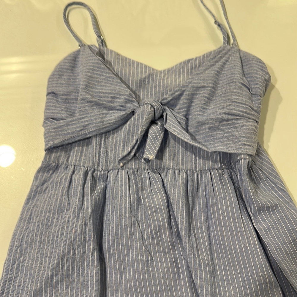 Entro shirt size small baby blue with bow